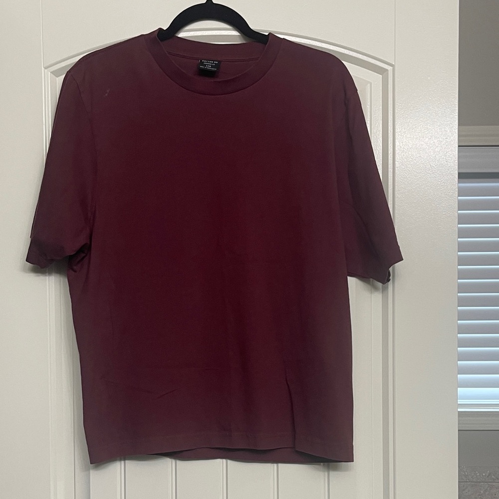 Cotton On Men's Crewneck T-Shirt in Burgundy
